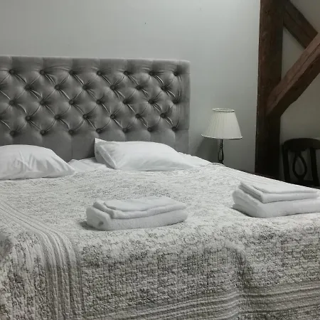 Manor بيت ضيافة