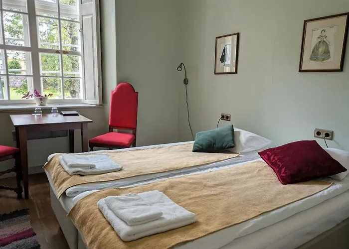 Guest house Manor - Self Check-in 3*